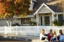 Cách hóa giải cho ngôi nhà nằm tại địa thế xấu